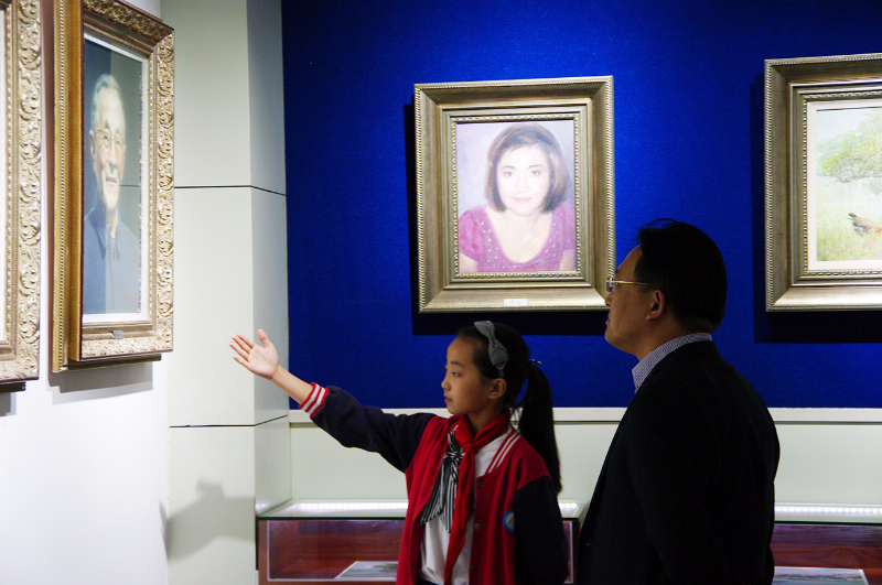 无锡市惠山区教育局局长徐立峰访问华锐实验小学