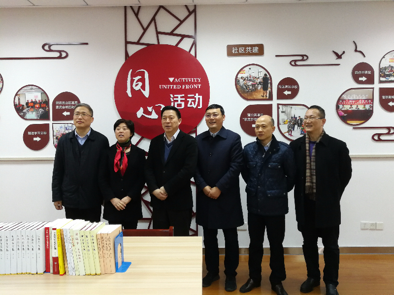 无锡市委常委、统战部长陈德荣 视察华锐同心实践基地并为非遗特色教育点赞